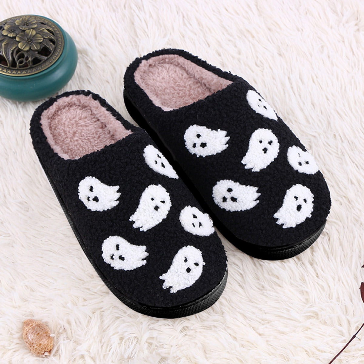 Fofinha - spooky slippers